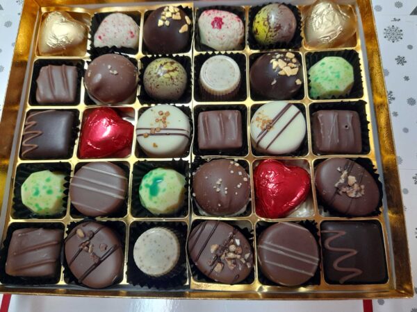 30 Assorted Chocolates – Walkers Bakery & Chocolatiers